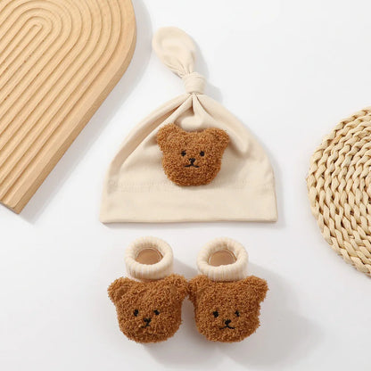 Norivy™ Kit Coccole – Cappellino e Calzini
